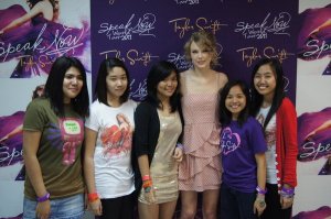 Taylor Swift live in Manila